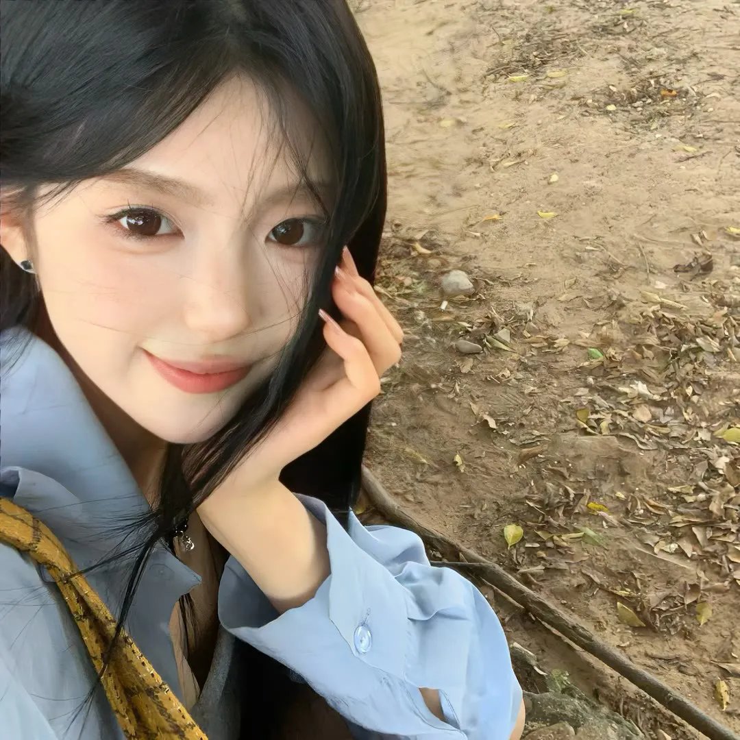 姹紫嫣红碧绿波